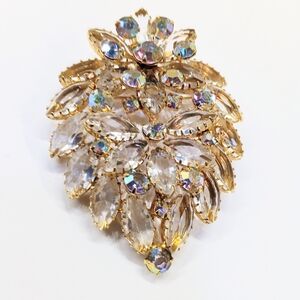 Vintage Juliana Brooch Sparkling Beauty